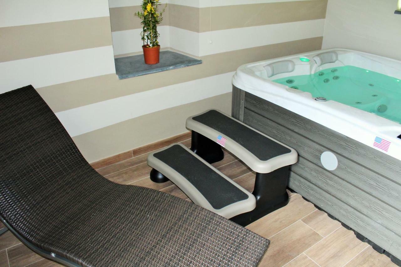 Residenza Del Capitano Luxury Apartments เลวานโต ภายนอก รูปภาพ